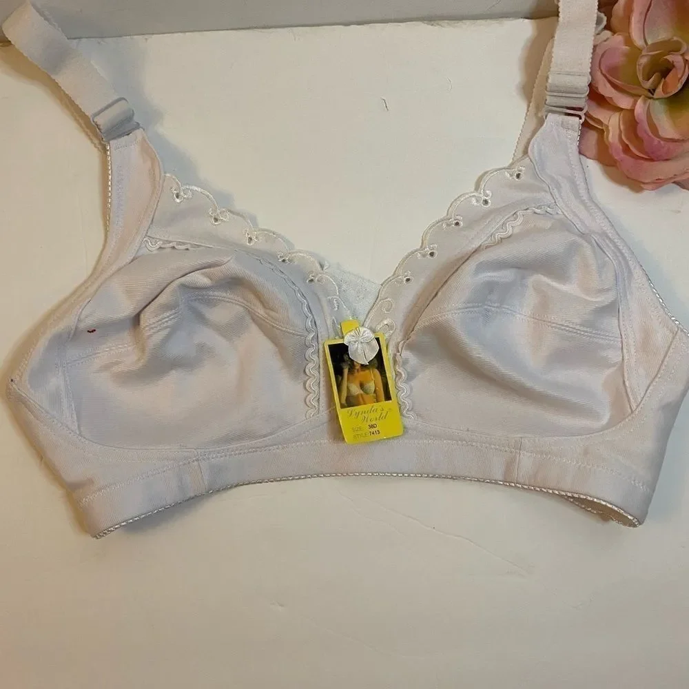 🎀Lynda’s world fashion embroidery floral  Bra-38D